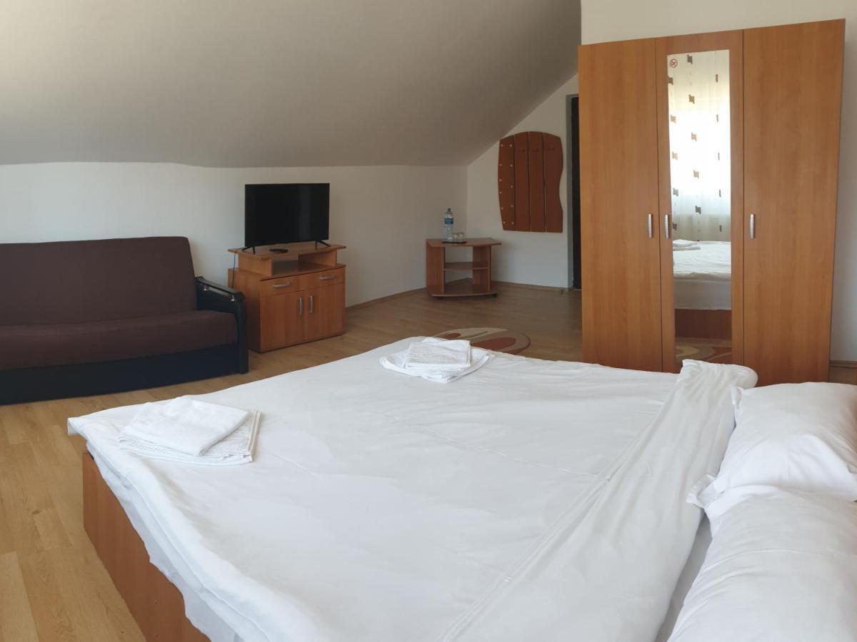 Valea Doamnei Hotell Nucşoara Exteriör bild
